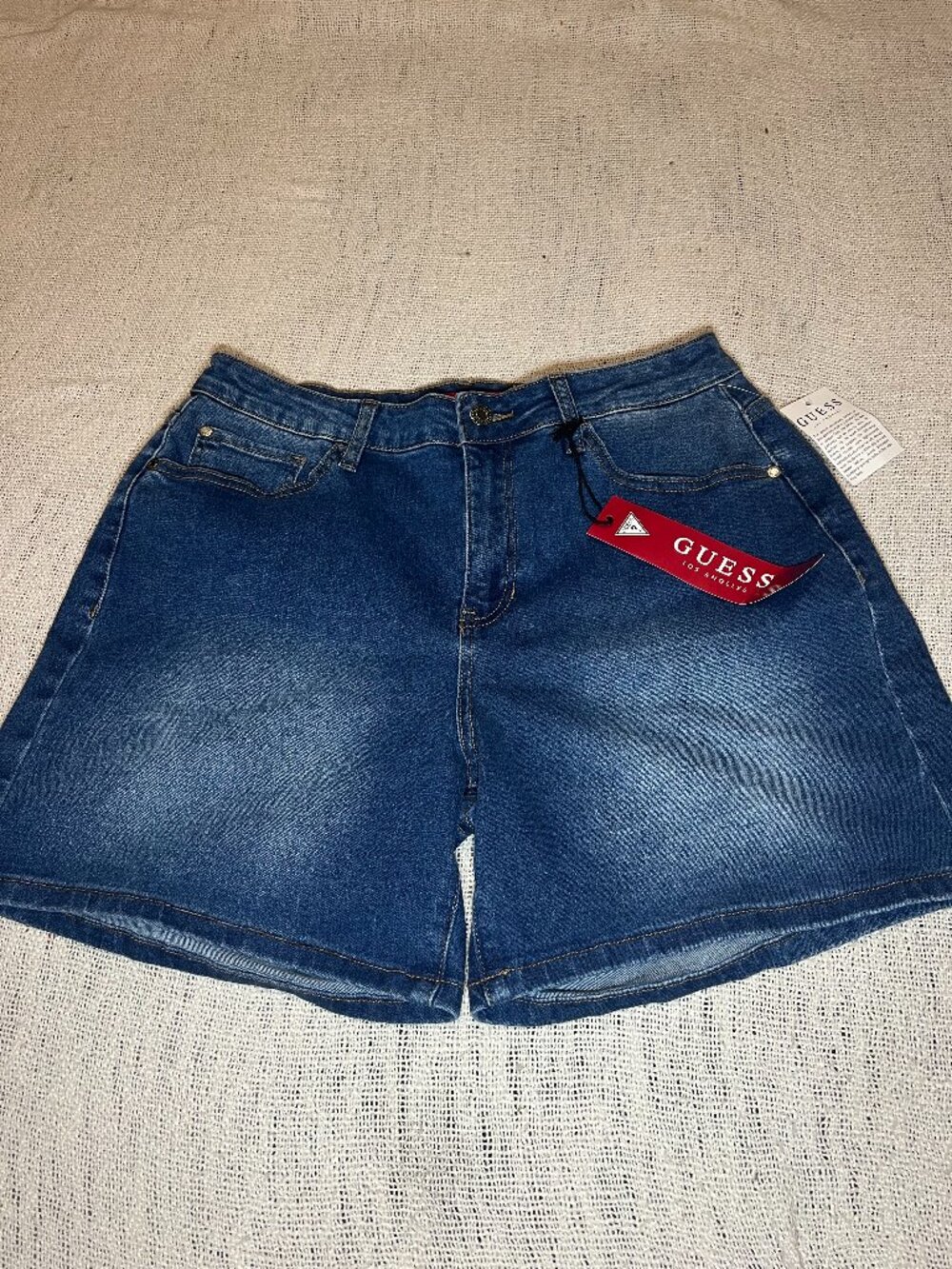 GUESS Los Angeles Denim Shorts Women’s Size 28 NWT Dark Blue
